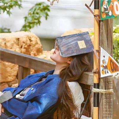 老牌影帝又出大瓜：被拍到同回酒店，工作室紧急辟谣，72小时